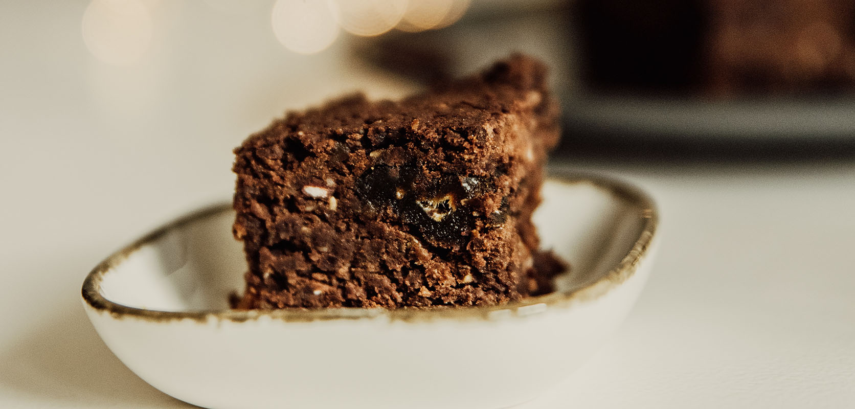 Delicious weed brownies and THC edibles from Low Price Bud online weed dispensary for baked edibles and weed chocolate.