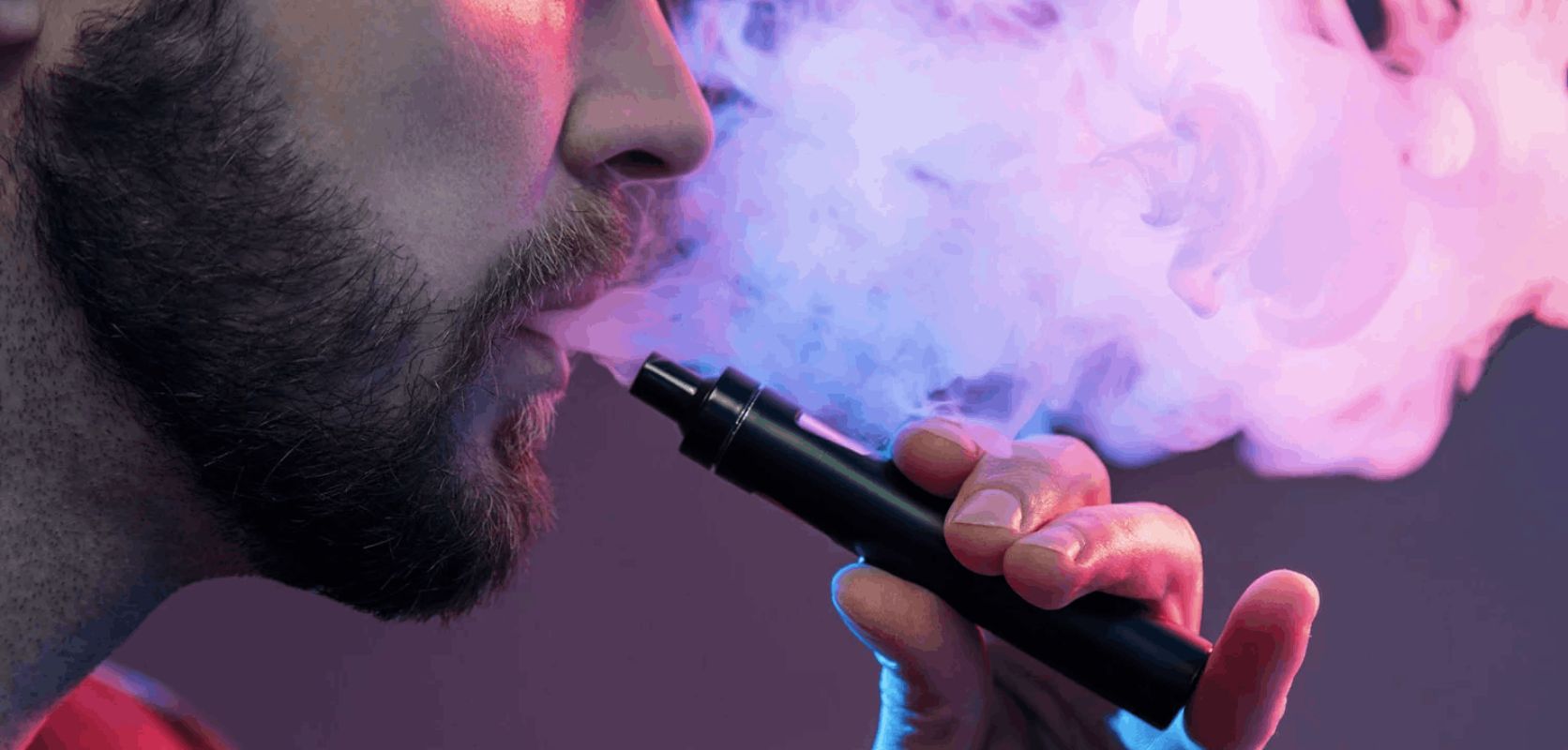 THC vape refers to a vaporizer device used to inhale THC (tetrahydrocannabinol) oil, which is the main psychoactive compound in cannabis plants. 