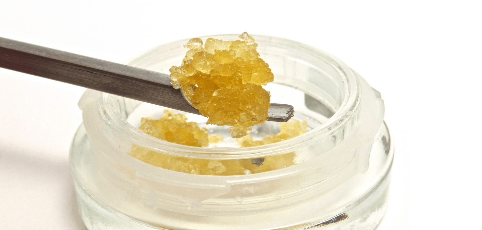 Live resin is cannabis concentrate made from freshly harvested buds that are flash-frozen. Freezing the buds immediately after harvesting helps preserve the rich terpene and cannabinoid content of the plant material. 