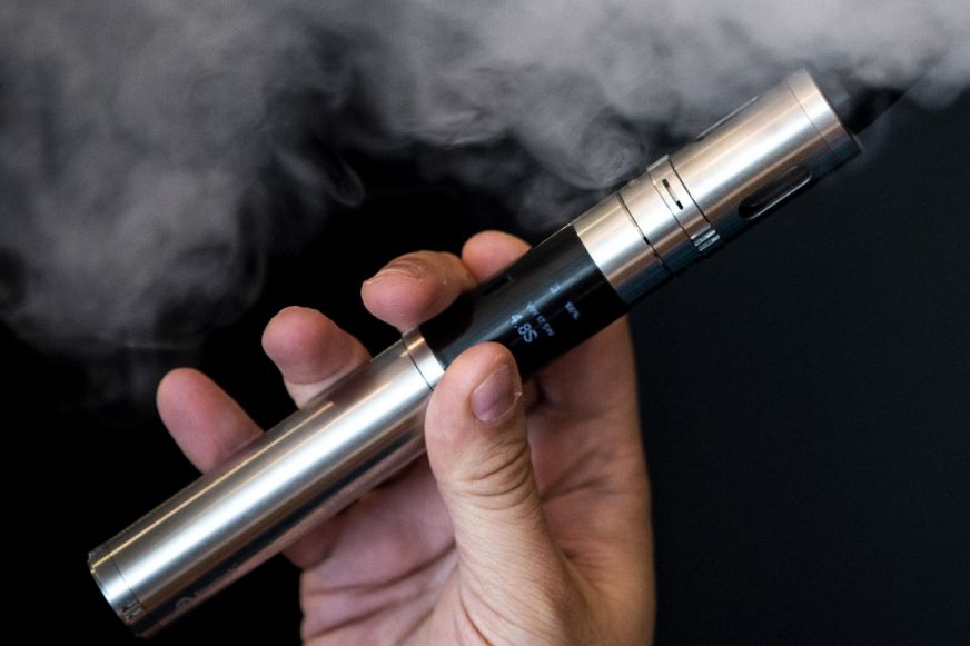 How do you use a disposable weed vape pen? This article tells you all there is to know about vape pens, how to use them, & where to buy it online.